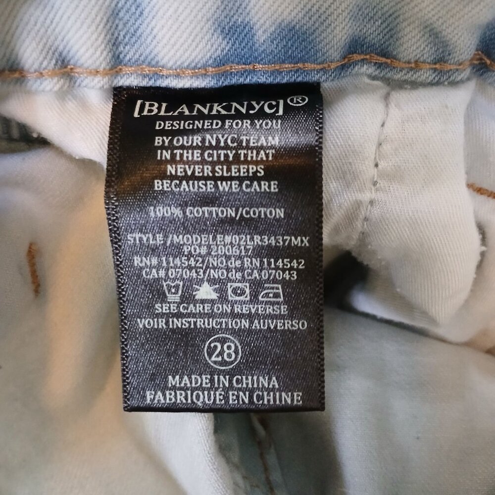 Blanknyc Denim Cargo Jeans Light Blue Wash Size 28 Pockets Distressed NWT #B2 - Picture 4 of 9